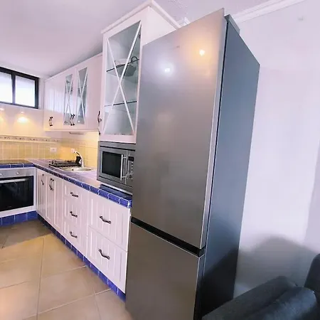 El Paraiso De Conchi 아파트 *